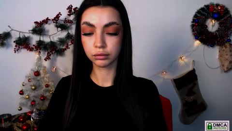 Alexia online show from 12/17/25, 10:10