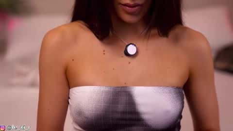 Snapshot of lexi_reed_ chatting on 10/21/25, 02:18 Lexi Reed online show from 10/21/25, 02:18