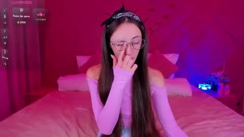 Lexi GTM2 MonWedThurSatSun 1000am-400pm online show from 07/08/26, 01:54