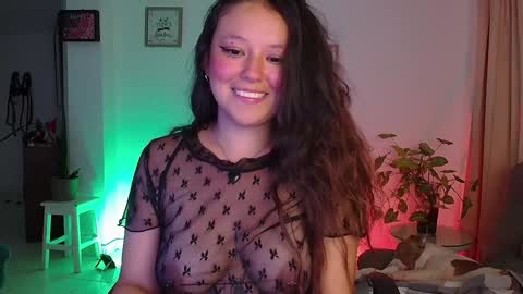 Lexie Thompson   8pm  0000am -5 online show from 12/23/24, 08:33