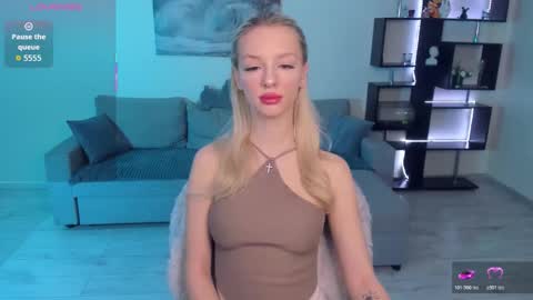 Snapshot of lexieblonde chatting on 02/05/26, 05:45 lexieblonde online show from 02/05/26, 05:45