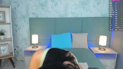 Lexie Thompson  online show from 10/03/25, 12:02