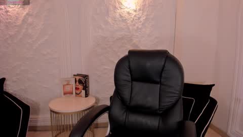 Lexie  online show from 03/21/26, 11:48