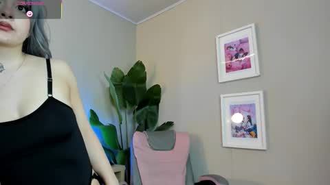 lexirouge           online show from 11/10/25, 01:10