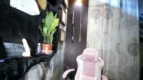 lexisecrets12 online show from 11/19/25, 02:55