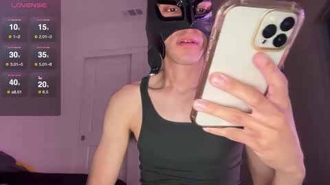 Dromaeosaurex online show from 09/15/25, 06:35