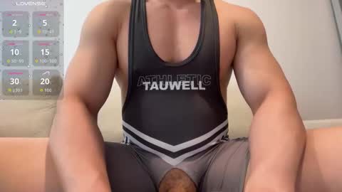 Snapshot of lexxxx442 chatting on 12/16/25, 02:27 AsianKing online show from 12/16/25, 02:27