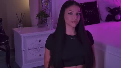 LexyBanks online show from 12/17/25, 08:53