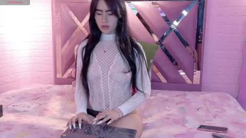Snapshot of lexy_cute1 chatting on 06/14/26, 03:52 LEXY online show from 06/14/26, 03:52