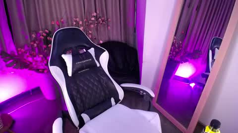 lexy_storm_18 online show from 05/12/26, 07:33