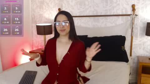 lexyblaze_ online show from 11/18/25, 11:25