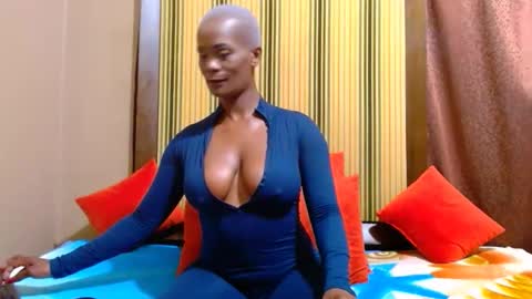 Silindile Caroline Madlala online show from 12/20/25, 07:21