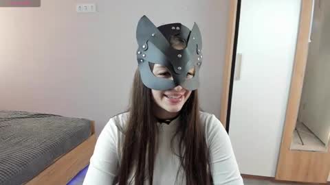 Leya online show from 09/22/25, 02:19