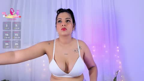 Leya online show from 11/12/25, 11:14