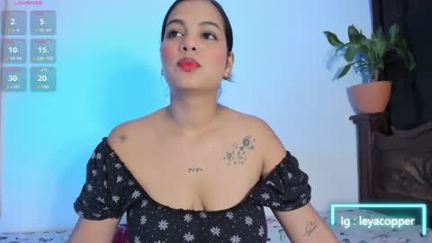 Leya online show from 05/04/26, 11:56