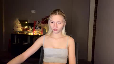 Leya online show from 12/19/25, 06:48