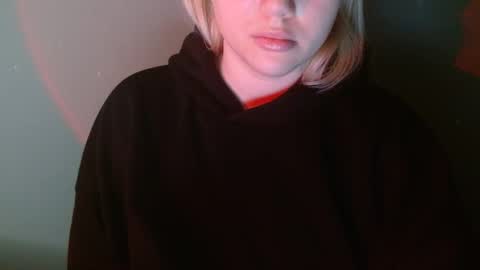 Leyla online show from 02/11/26, 07:13