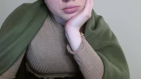 Leyla online show from 04/14/26, 04:40