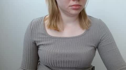 Leyla online show from 05/26/26, 05:47