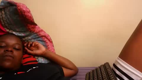 leylacuty13 online show from 04/01/26, 08:26