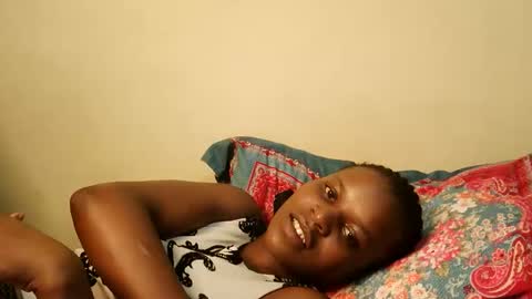 leylacuty13 online show from 04/05/26, 10:07