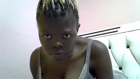 laylani69 online show from 02/27/25, 08:20