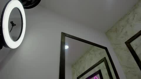 Leyla online show from 03/31/26, 11:21