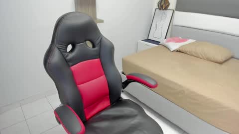   online show from 03/05/25, 12:44