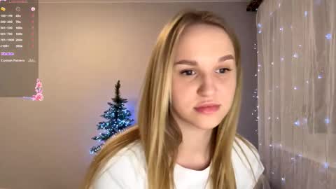 Mia online show from 12/15/25, 03:16