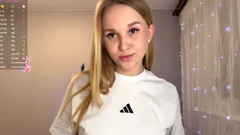 Mia online show from 12/17/25, 05:08