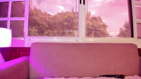 LEZY online show from 09/10/25, 07:47