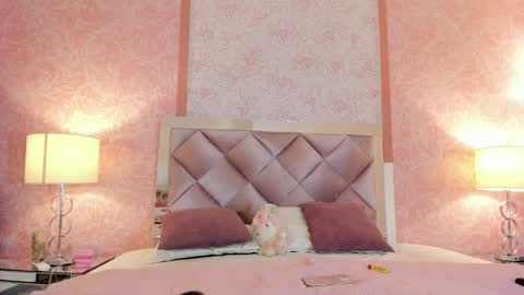 LEZY online show from 11/08/25, 07:34