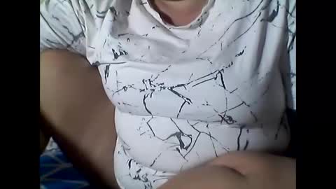 lhiannash33 online show from 04/21/26, 02:51