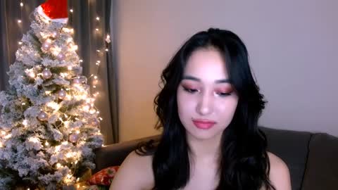 Snapshot of li_noen chatting on 12/31/24, 04:35 Li online show from 12/31/24, 04:35