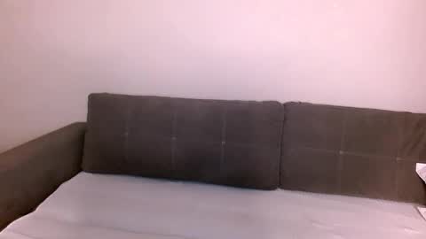 Snapshot of li_noen chatting on 11/13/25, 01:04 Li online show from 11/13/25, 01:04