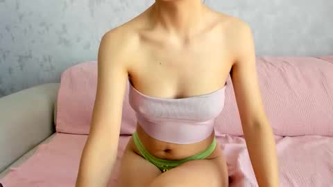 LEANNAA online show from 09/27/25, 07:46