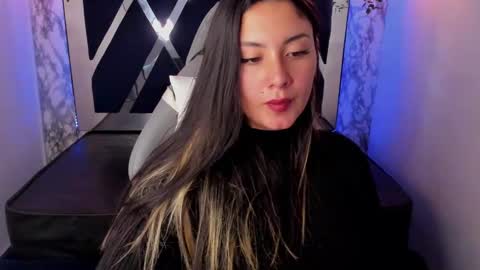 Snapshot of lia_14_ chatting on 01/17/25, 05:30 Lia online show from 01/17/25, 05:30