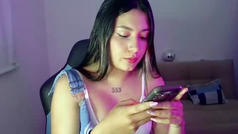 Lia  online show from 06/20/26, 12:03