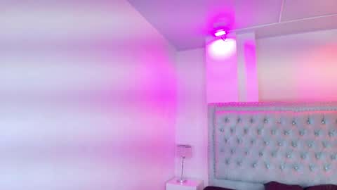 Lia  online show from 04/08/26, 03:17