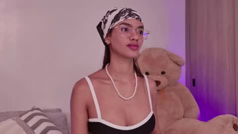 Lia online show from 04/21/26, 05:47