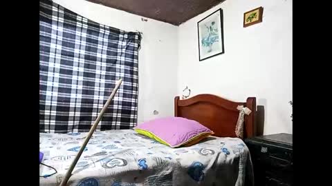 Snapshot of lia_hottie chatting on 02/10/25, 11:36 Lia online show from 02/10/25, 11:36