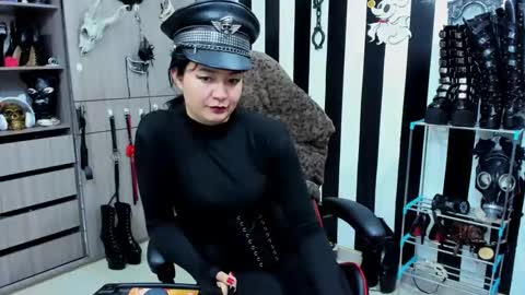 . online show from 01/12/25, 02:03