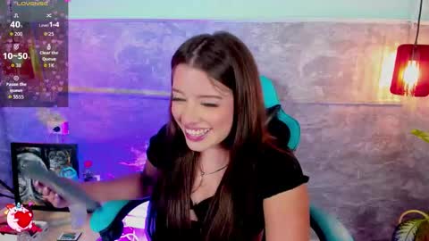 Snapshot of lia_little18 chatting on 10/27/25, 04:16 lia_little18 online show from 10/27/25, 04:16