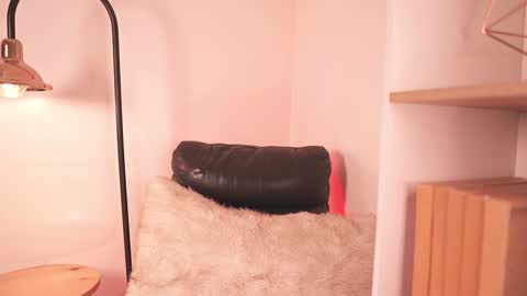 liaa online show from 12/14/25, 04:01