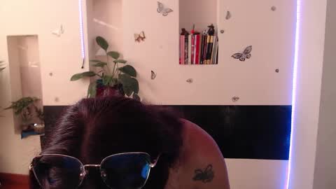 Lia Mitch online show from 01/08/25, 09:23