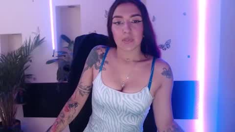 Lia Mitch online show from 03/04/25, 06:50