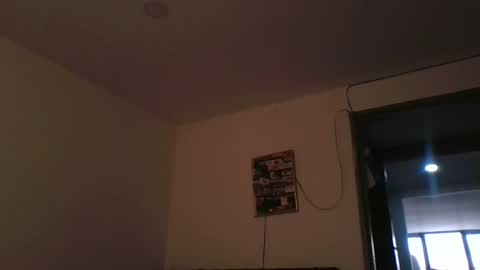 Snapshot of lia_queen610 chatting on 10/13/25, 05:24 Little Queen Lia online show from 10/13/25, 05:24