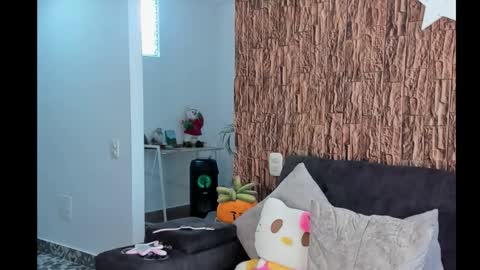 lia_rip01 online show from 10/30/25, 07:58