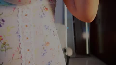 Snapshot of lia_russo_ chatting on 10/02/25, 01:07 Lia online show from 10/02/25, 01:07