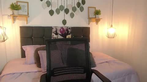    online show from 04/16/26, 02:29